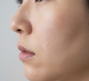 剥ぐのをやめたら、シミが変わった。目先の結果より「5年後の肌」を大切にする理由😊